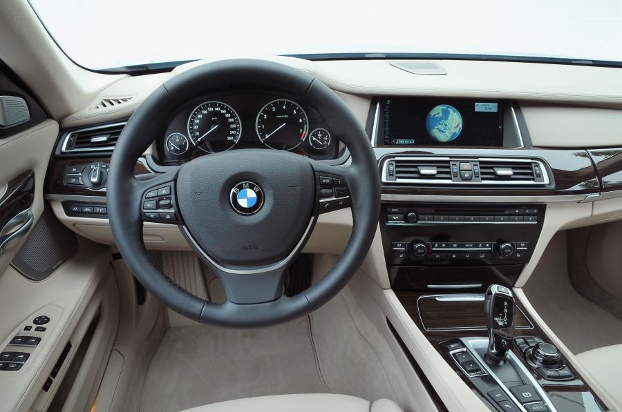  BMW ActiveHybrid 7 2013 года  (фото 5 из 36)